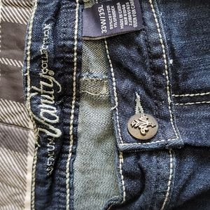 Dakota jeans retired from Vanity 33/35